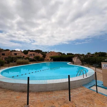 The Hidden Terrace Six-Fours-les-Plages